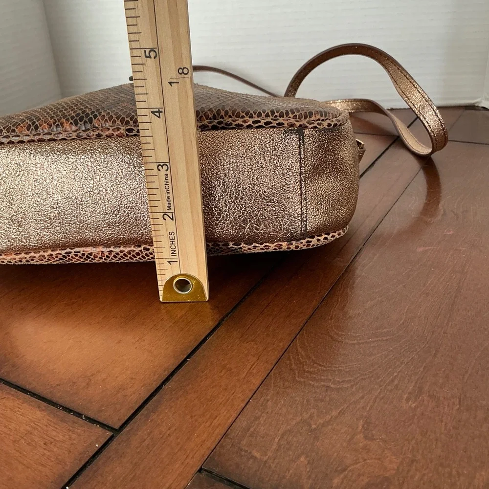 GILI Brown Snakeskin Embossed Leather Camera Bag Metallic Bronze Crossbody Purse - Picture 5 of 7